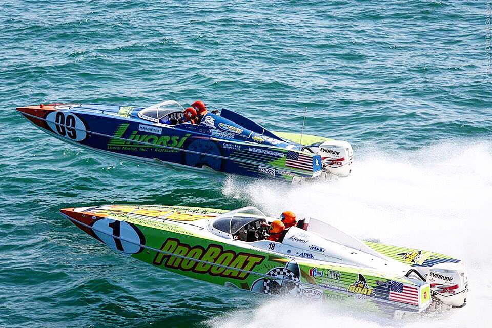 #Throwback to 2014 #CocoaBeach 
Craig and Cynthia had some AWESOME battles in the #Livorsi
But it’s a new season and they will be racing in a brand new P1 Panther28R #vspc @mercuryracing boat in 2019 🏖☀️🇺🇸 You can see them race in #StCloud May 11 &amp; #Cocoabeach May 18 🏁
