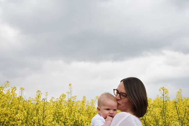 franki_s's tweet photo. Noah has been poorly for a few days and it's totally thrown me. I'm so lucky that he is super chilled in general, so having him being really needy and sad has been hard. But he seems to be coming through the other side of it now 🤞🏻 Another photo taken by… https://t.co/ptdg5sAt5O https://t.co/fZLvKEBTKL