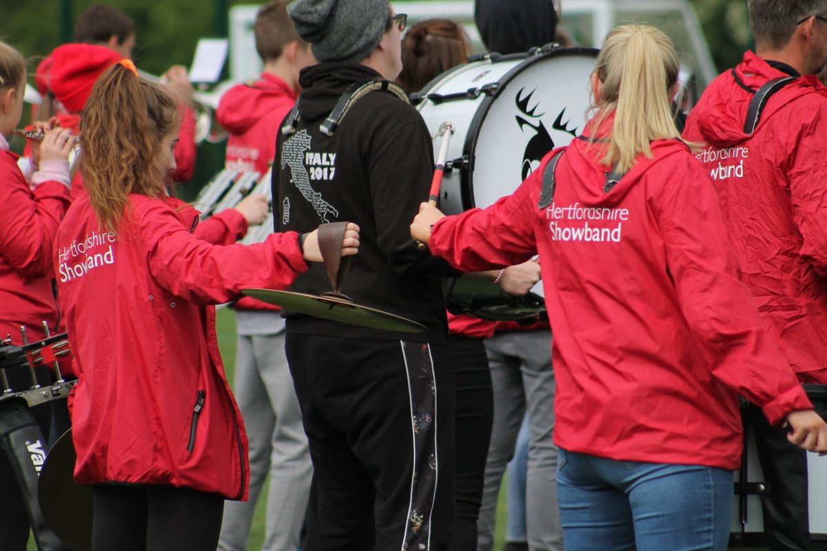 HertsShowband's tweet photo. Our weekend is coming to a close and all have had a fun (although cold) training session. Lots has been learnt and we are excited for season ahead ๐ถ #HertsShowBand #HSB #HSB2019 #SpringTraining #MarchingBand #MBAUK https://t.co/czE2PpRQfE