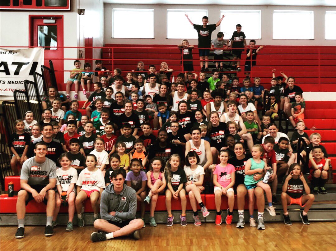 RedHawkVB's tweet photo. Join us this summer for Marist Volleyball #Program Camps!! https://t.co/r2VZtpkkss #TrainWithTheChamps #ProgramSummer ☀️☀️☀️ https://t.co/E5lTqh3s68