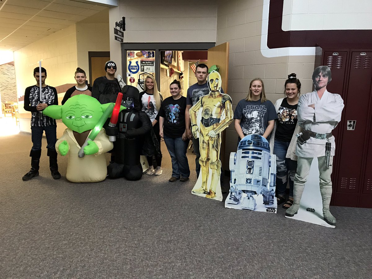 Hist_MrButler's tweet photo. Another #StarWarsDay class. https://t.co/2cVktbisFj