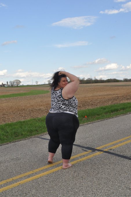 Wanted to say thank you to @MystiMFan32 for the leggings he sent forever long ago. I finally get a chance<a class="tags" target="_blank" title="On Twitter" href="/?out=eyJ0eXAiOiJKV1QiLCJhbGciOiJIUzUxMiJ9.eyJpYXQiOjE3MjI0MTg4NjMsImlzcyI6InR3cG9ybnN0YXJzLmNvbSIsIm5iZiI6MTcyMjQxODg2MywiZXhwIjoxNzUzOTU0ODYzLCJyZWRpcmVjdF91cmwiOiJodHRwczovL3R3aXR0ZXIuY29tL015c3RpTUZhbjMyIn0.btAz0FeD9YdnfXeiC_y8YmxAHwlnYfqMbaKXhD1q7OfNGTknUSMfsQEnERwlHCCkc4N6IgqqjjWNOedrNjpyiw">@MystiMFan32</a><a href="/tag/lingerie"class="tags"><span>#lingerie</span></a><a href="/tag/lace"class="tags"><span>#lace</span></a><a href="/tag/ssbbw"class="tags"><span>#ssbbw</span></a>