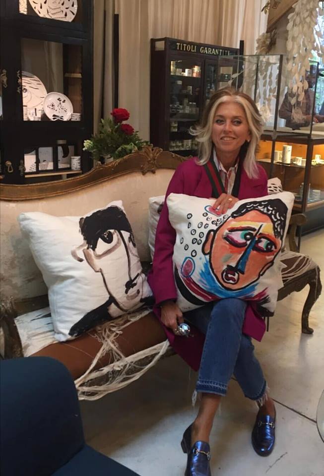 ...con <a href="/PaolaMarella/">Paola Marella</a> 😉

#kiasmo #kiasmomarras #kiasmodesign #design #nonostantemarras #milano #mdw2019 #pillow #drawing #vincenzodalba #antoniomarras #homedecor #specialguest #paolamarella