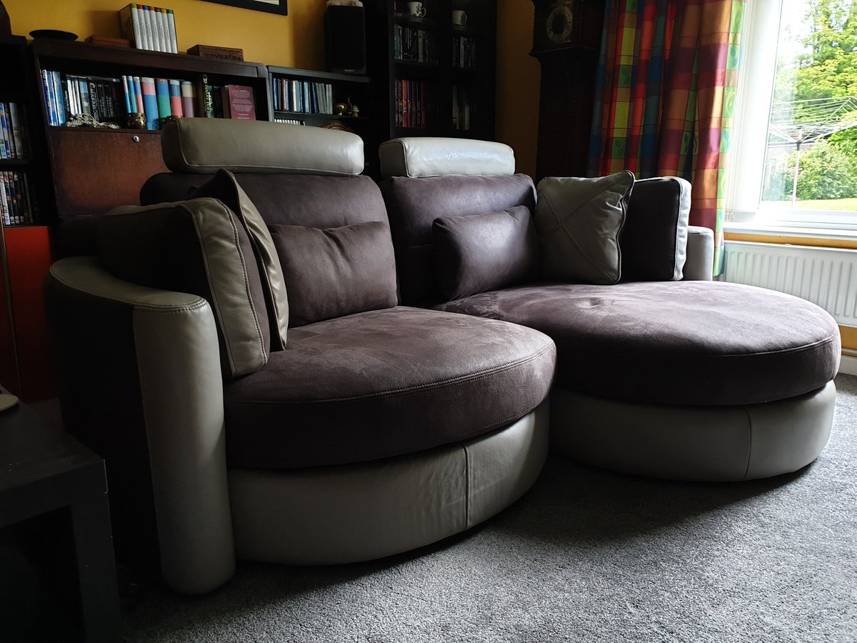 cln_weaver's tweet image. Thanks to @Sofology, my new Hexton sofa. #Hexton #LookingGood