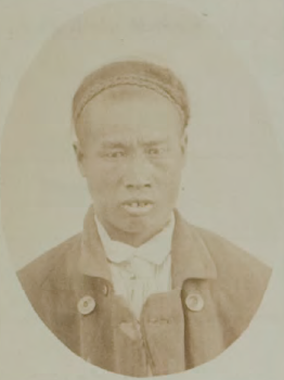 CrimCharacters's tweet photo. Help transcribe prison record of Hong Kong born Ah Gung, convicted of burglary #MigrantHistory #CrimeHistory @AMigrationHN https://t.co/R0vuIYWOhK https://t.co/jys5nl7Hhd