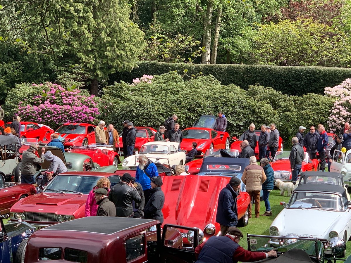 MichaelSHenson's tweet photo. Few Friends &amp; BBQ Perfect Monday Bank Holiday #ClassicCarWeekend https://t.co/IfifkZegJc