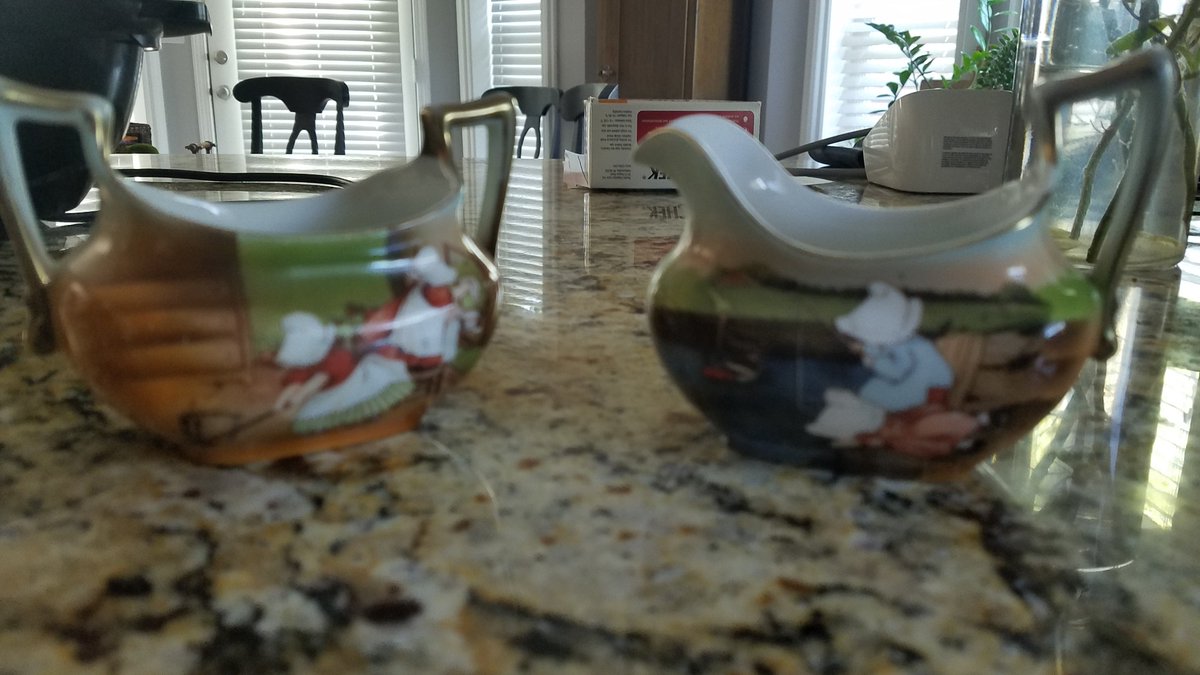DevyCombs's tweet photo. Great find...Sunbonnet Babies cream and sugar! https://t.co/tOZ3kL6ZuM