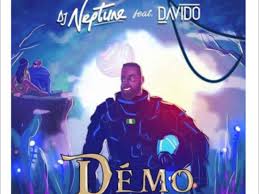 KISSFMLAGOS's tweet photo. 💕📻#ThePickUpShow  w @nnennaofficial x @ebelenonye 

🎶"Demo" @deejayneptune x @iam_Davido | #VidaLocaMonday👔💼👠
| #KissFMLagos💋 | #GoodMusicGoodTalk  📻98.9 https://t.co/G2PfoV5zzE