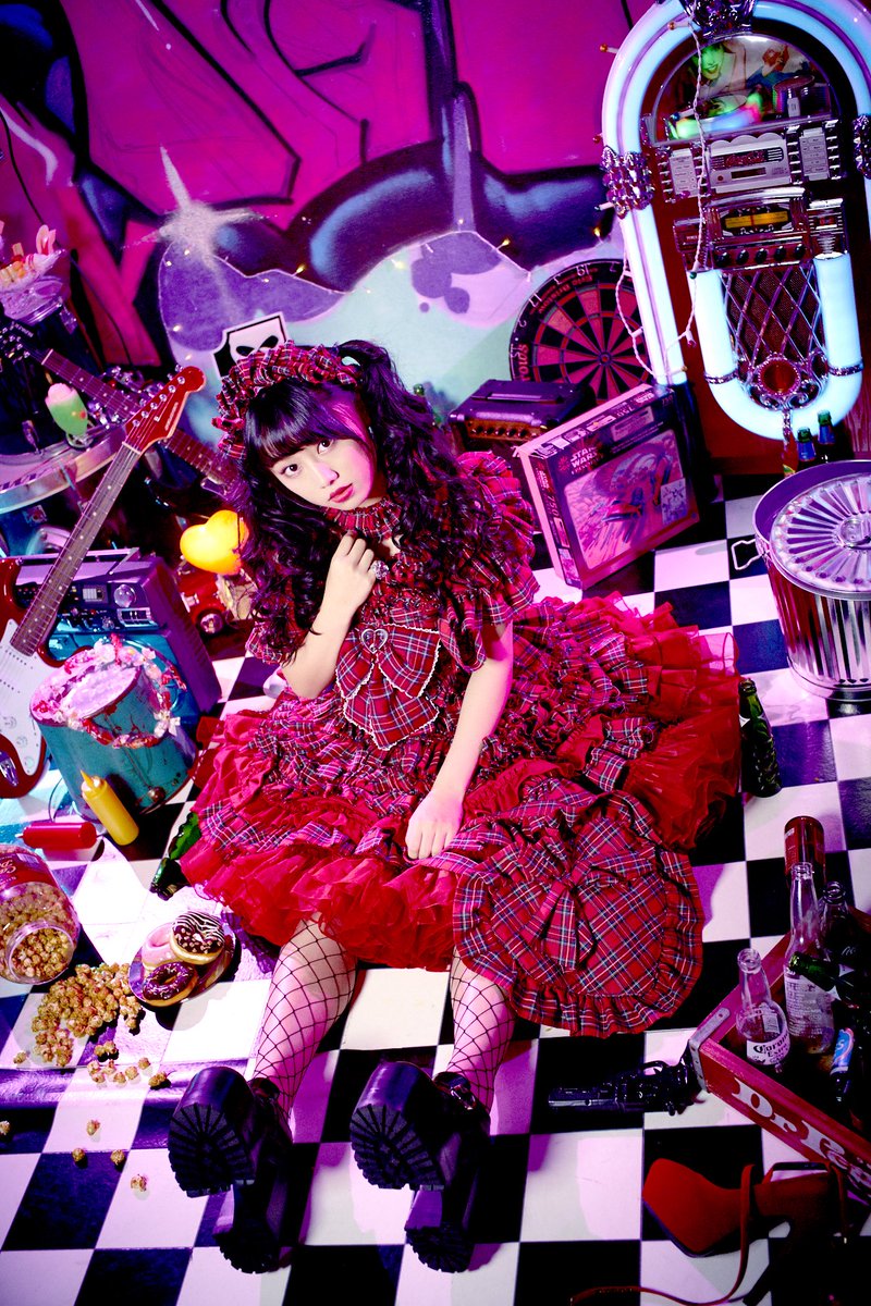 artdirection＆衣装 キャロライン model・ぁぃぁぃ@ii2U2 camera・藤城