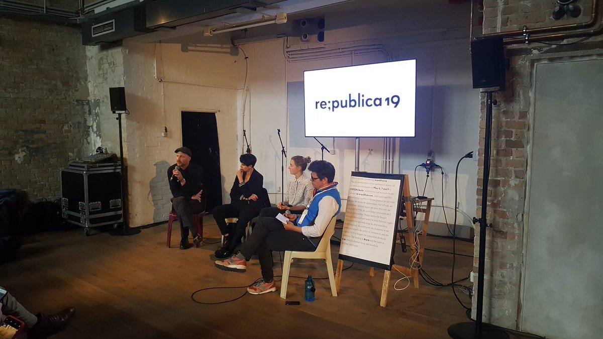 Wie lösen wir das  Plastikmüllproblem? Es braucht ein Systemwandel mit Ziel Plastikvermeidung &amp; echte #Kreislaufwirtschaft. #Recycling  muss sich lohnen. <a href="/WWF_Deutschland/">WWF Deutschland</a>  mit <a href="/VivienTimmler/">vivientimmler</a> <a href="/SZ_Wirtschaft/">SZ Wirtschaft</a>  <a href="/agrindhammer/">agrindhammer</a> <a href="/CRCLRhouse/">CRCLR</a>  #rp19 #tldr #StopPlasticPollution