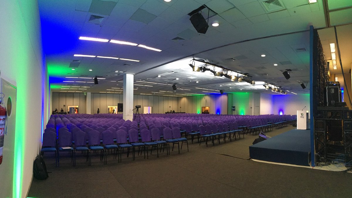 venkat_s's tweet image. Thrilled to be here in São Paulo for #QCONSP  @qconsp