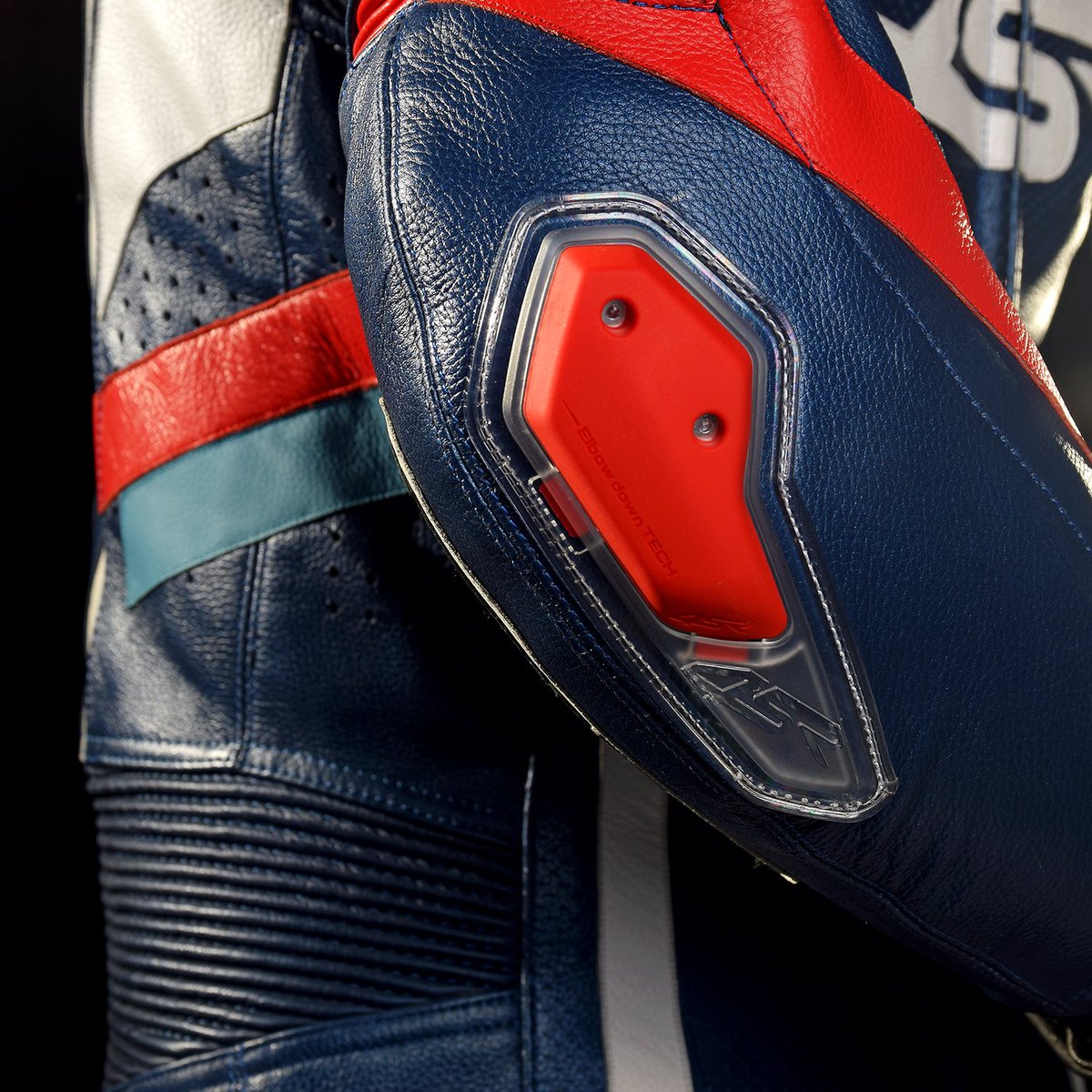 forstreetracing's tweet photo. NEW IN - Racing Replica Seeley 019 @weewizard34 🔥🔥
This colour scheme was originally designed for Alastair Seeley #AS34 & the Tyco BMW team last year, and now can be yours! 🏷https://t.co/0Zyg2pUQdh https://t.co/CuGX71VIcP