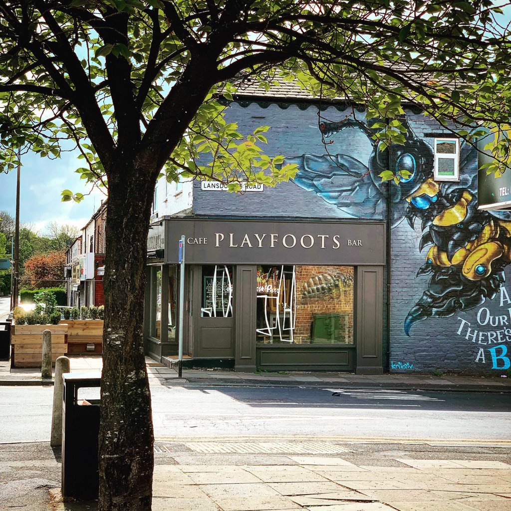 Playfoots's tweet photo. Monday vibes after a smashing weekend...
How are the heads today? π€£πΊππ€’
#bankholiday #sunshine #postweekend #drink #social #laugh #banter #recoveryday https://t.co/VLzUqLDAgH
