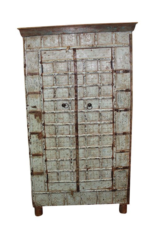 Reclaimed Trunk Teak Storage Pitara Storage
#armoire #vintagecabinet #antiquewardrobe #storage
mogulinterior.com/antique-armoir…