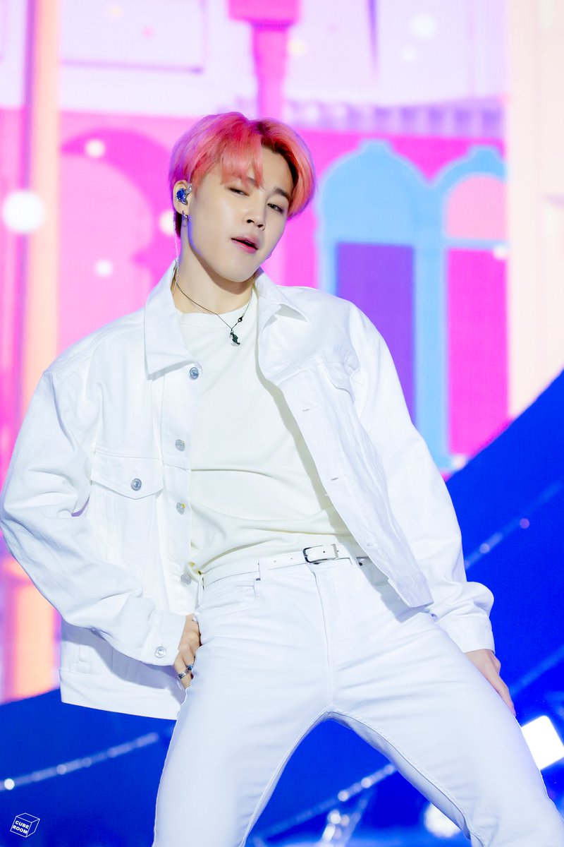 Cube_room_bts's tweet photo. 20190448 #SBS_���기가요_슈퍼콘서트 [HQ]

🥰���🥰🥰🥰🥰🥰

#JIMIN #지민 #박지민 #BTS @BTS_twt https://t.co/Ka5eiec2Ei