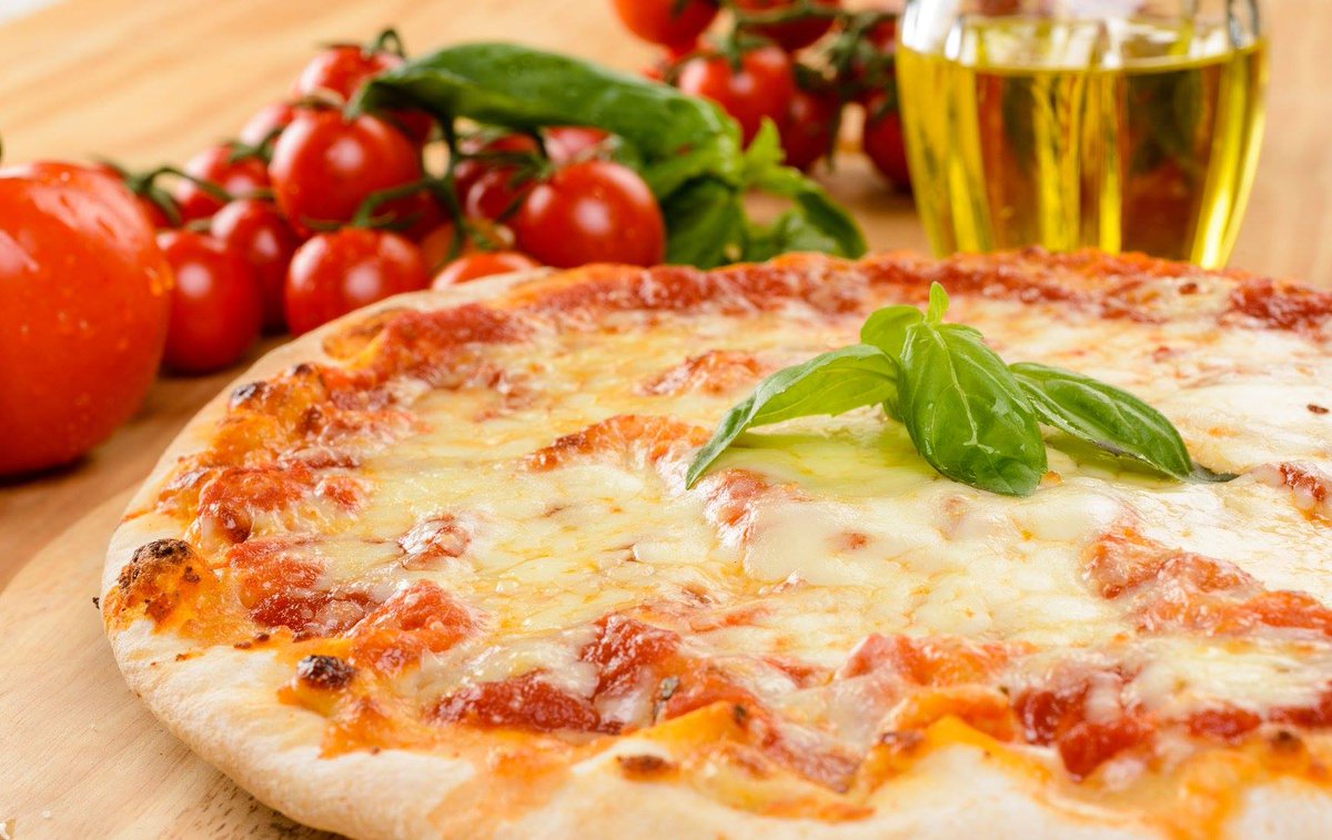 MacarisDublin's tweet photo. Crust us…Bank Holiday Monday as so much better with pizza for dinner…
Visit our website for the number of your local store or to order online.
#chipper #mealdeals #socialeats #foodies #lovefood #dublineats #takeaway #pizza #dublin #finglas #glasnevin #ballymun #meakstown https://t.co/ql1UhSHXcB