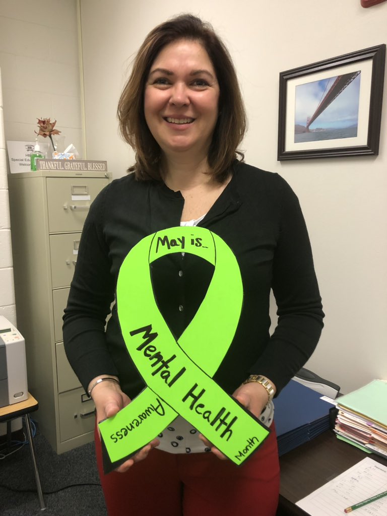 CandiceKHancock's tweet photo. Mrs Randlett wants you to be aware too!@HB_highschool  @CandiceKHancock @NHAFCS1 #itsOKtonot beOk https://t.co/4HM471ilpI