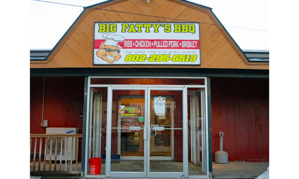 @BigFattysBBQ1 5th #Anniversary and Customer Appreciation #party is this Saturday, May 11, followed by our Sean Ashby performance that night at 8pm!

Stay tuned for the many faces of Sean!

#pigroast #craftbeer #rock #guitar #vermont #newhampshire #uppervalley #celebrate