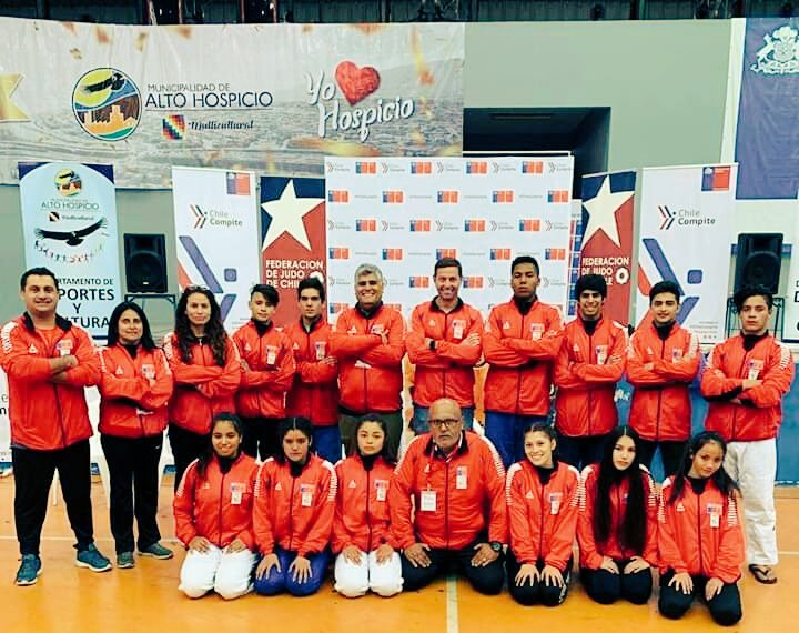 doniquique's tweet photo. Hoy 2da jornada de los #judejut2019 #Judo.#Histórico realizado en la Comuna de #altohospicio . Ayer se obtuvo. en 1ra. jornada en los #JudejutChile2019 l
4 medallas de oro
Grande mi Sensei Marcos Soto
@arribalatarde2
@MindepTarapaca https://t.co/rBuFU3sugX