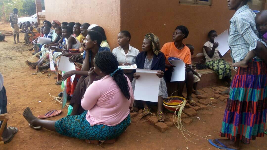 afwdfoundation's tweet photo. Equipping women with self reliance skills as a way of transforming their lives. #poverty_alleviation Workshop held At Wampewo primary school.  @f_douka @SONGforOrphans @JackieWolfson @WomensHealthMag @loosewomen @womensmarch @DubaiCares @FLOTUS @melindagates @ajws @UN_Women @LGBT https://t.co/jRfx9zcOSU