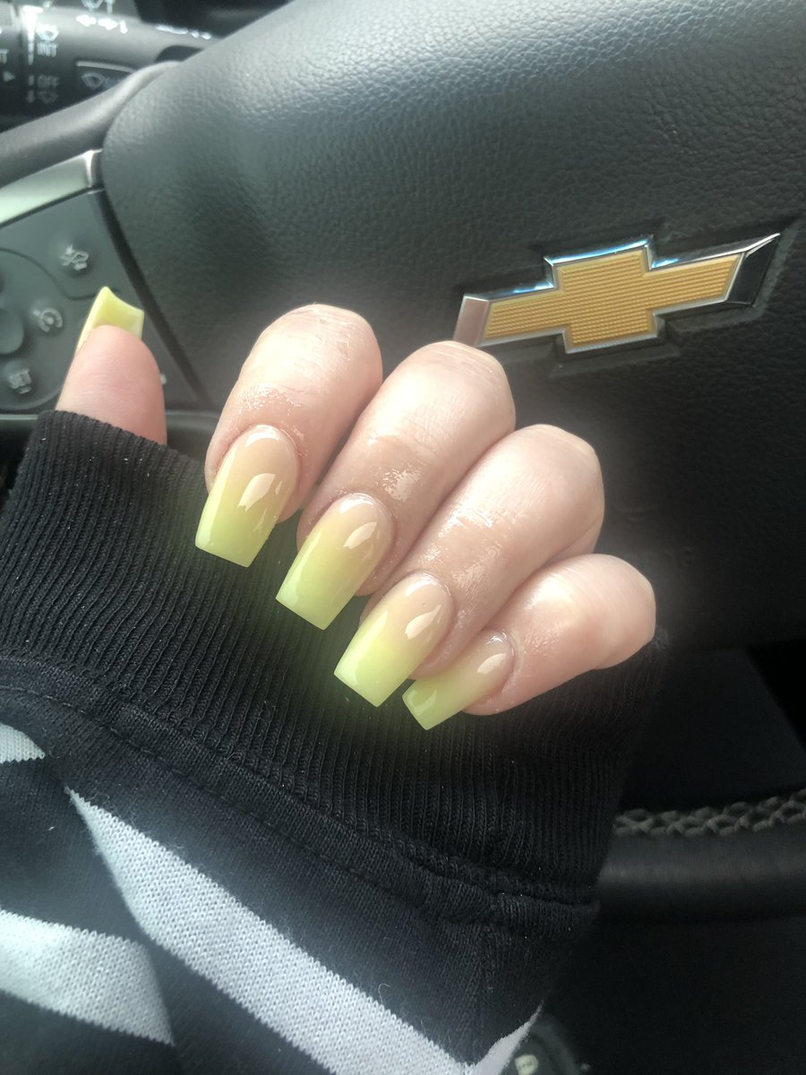 KailLowry's tweet photo. DO NOT CHEAT ON YOUR NAIL TECH. OR YOU WILL GET THE SECOND PIC. https://t.co/pcnvH5WzAC