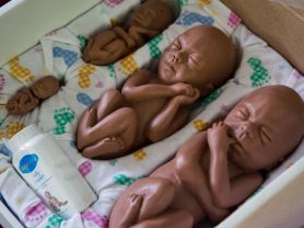 VignetteGlobal's tweet photo. Our work to cover the issue of Global Reproductive Rights was a photographic challenge. How do you visualize a taboo issue and make it interesting to a global audience? Here’s what we did: https://t.co/OQXMcOX8p5  #VignetteGlobal https://t.co/9CneXjXNqi