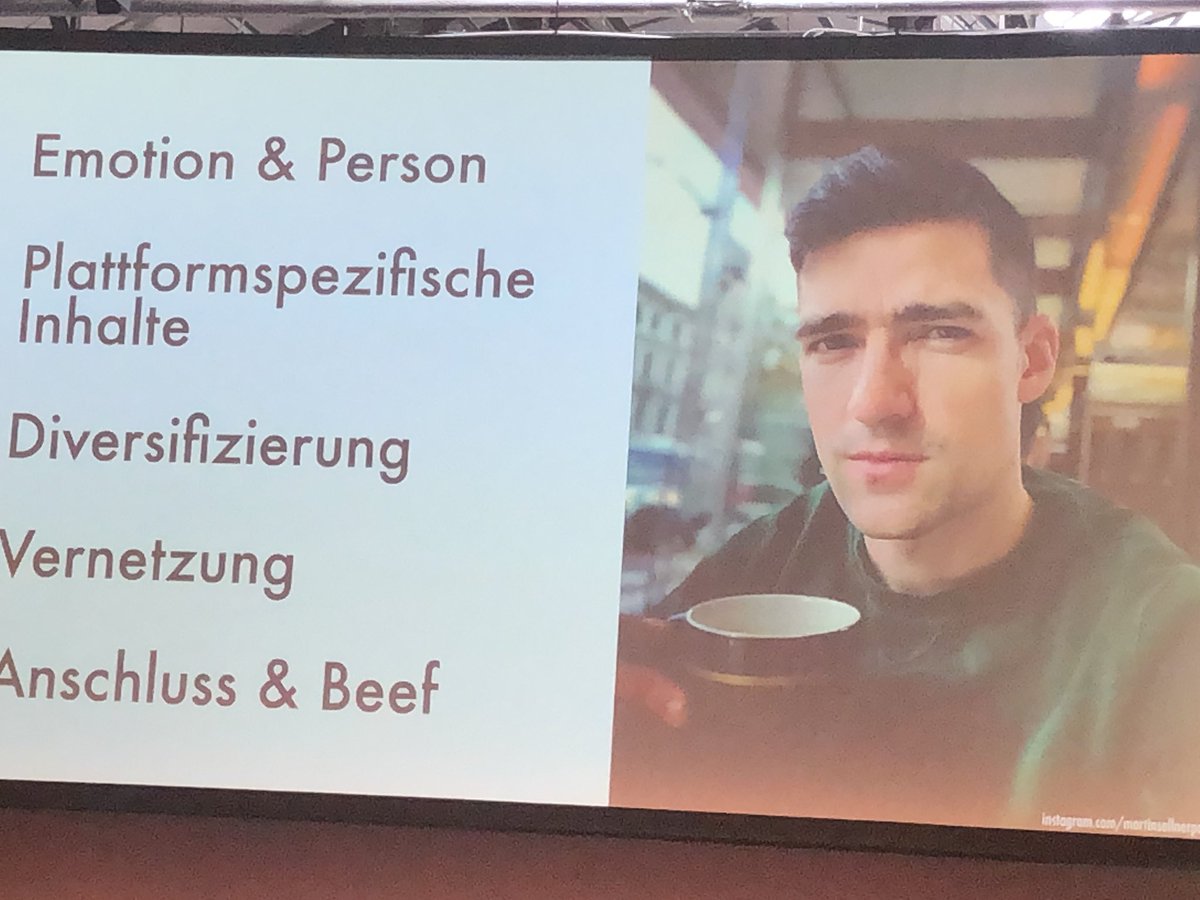 Strategien neuer rechter Influencer. Erhellende Session von 
<a href="/smusyal/">Sören Musyal</a> und <a href="/petterich/">Patrick Stegemann</a> #rp19