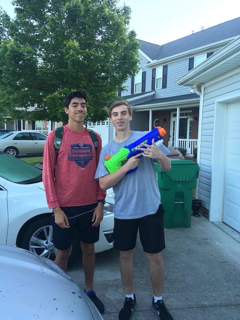 LHSSA19's tweet photo. TROY TAKES OUT AIDEN FOR THE FIRST KILL OF THE SECOND ROUND https://t.co/WaQqDfRquZ