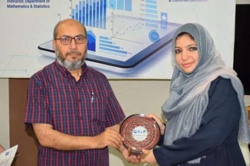 VUPakistan's tweet image. ORIC Organized Workshops On “R-Language” And “Advanced SPSS”

News: vu.edu.pk/NewsDetails.as… 
#VirtualUniversity #Workshop #RLanguage #SPSS