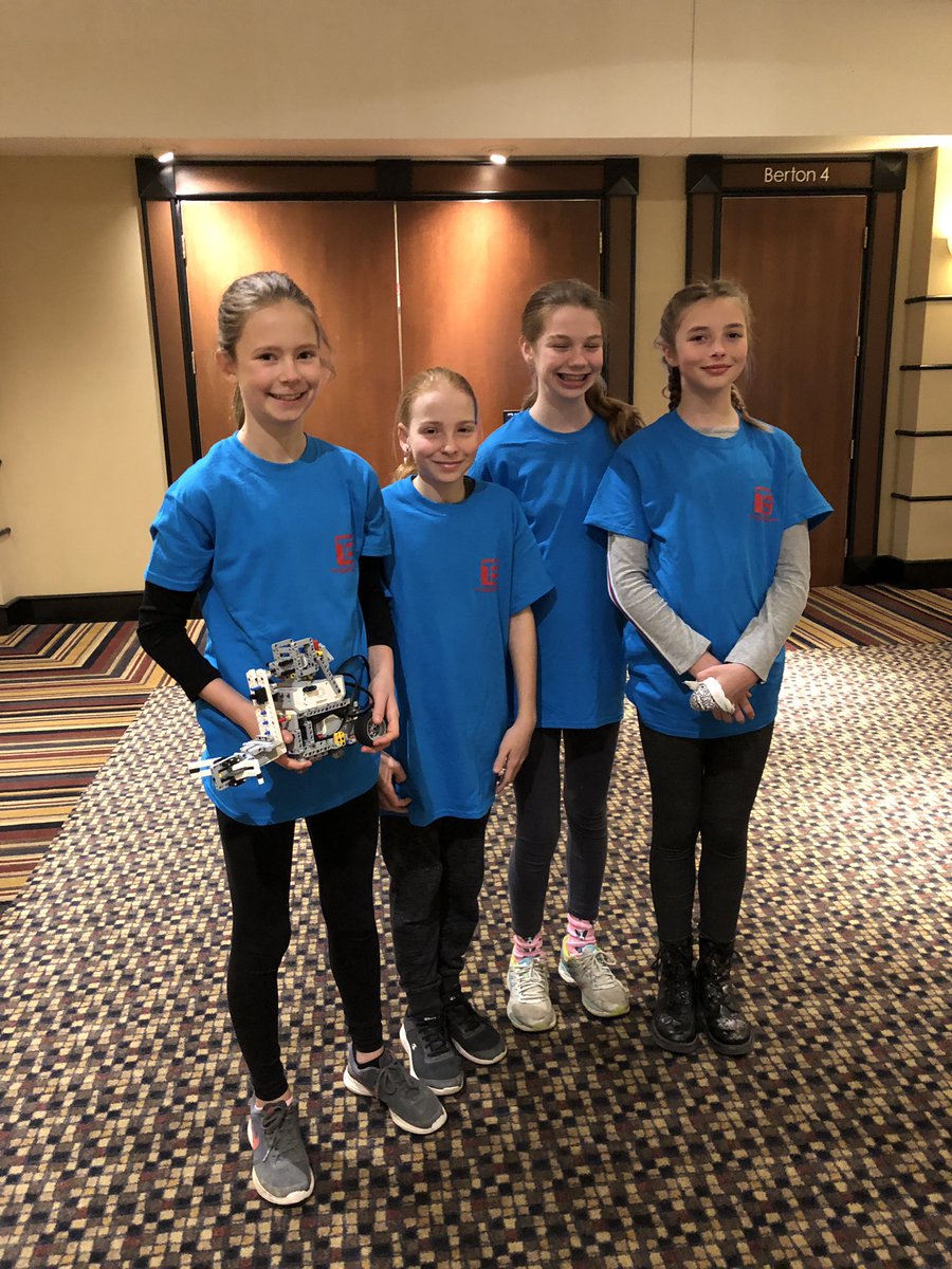 ms_e_cook's tweet image. #LoveMyHaltonSchool Good luck to Silver Creek’s Female Phenoms as the compete at #OntarioSkills today! #MySilverCreek