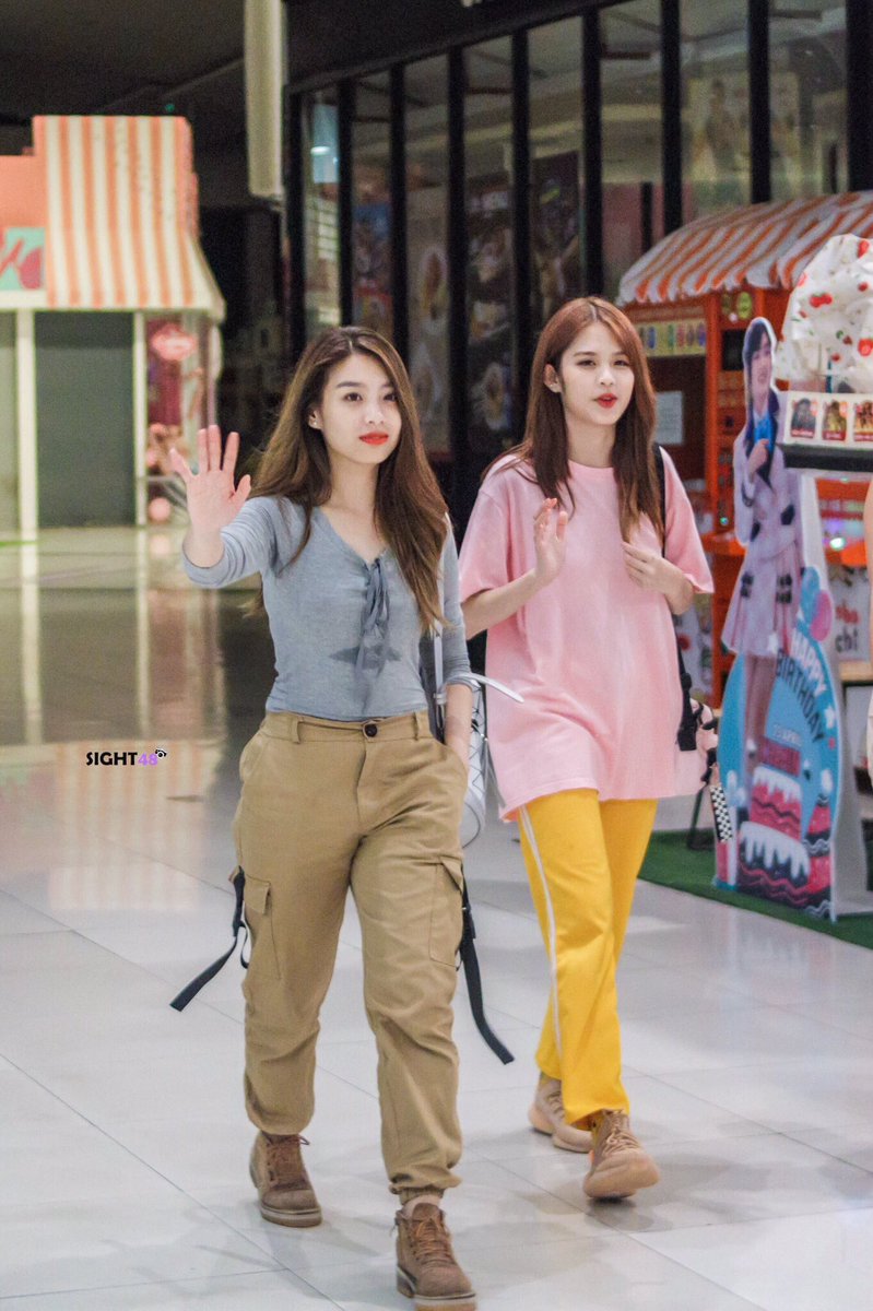 yeezy 350 clay stockx