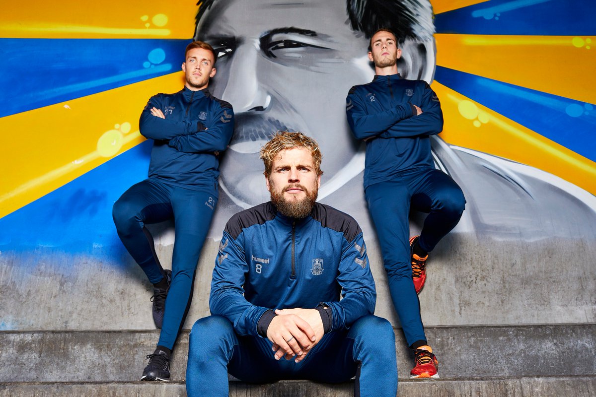 hummel1923's tweet image. Attention, @BrondbyIF-fans 📣

We give you the chance to win a VIP-experience for the game against FCN on Monday 13/2-19. ONE lucky fan wins FOUR VIP-tickets for the match.

Simply just RT and follow to enter the competition. We will draw the winner on Friday 10/5 at 10 AM. 💙💛