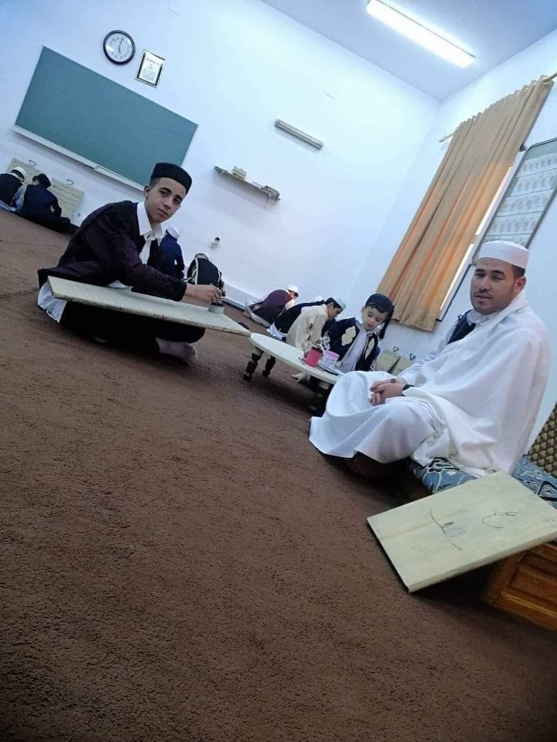 Onlyllibya's tweet photo. الحمد لله الذي بنعمته تتم الصالحات ، نبارك للطالب: إلياس محمد الكشر مواليد 2003م #زليتن ختمه للقرآن الكريم كاملاً كتابة وقراءة وعرضاً وحفظاً في رحاب الزاوية الأسمرية على يدي الشيخين: علي فرج خوجة وأشرف خوجة بارك الله فيهما. #ليبيا https://t.co/IdvKitgkAy