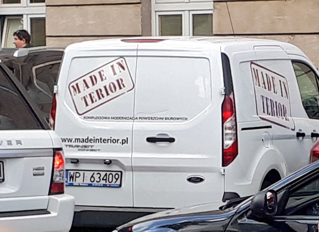 Gelopezfageda's tweet image. Aquí una doble ració de #mastersofnaming vista a Varsòvia:
@MastersOfNaming