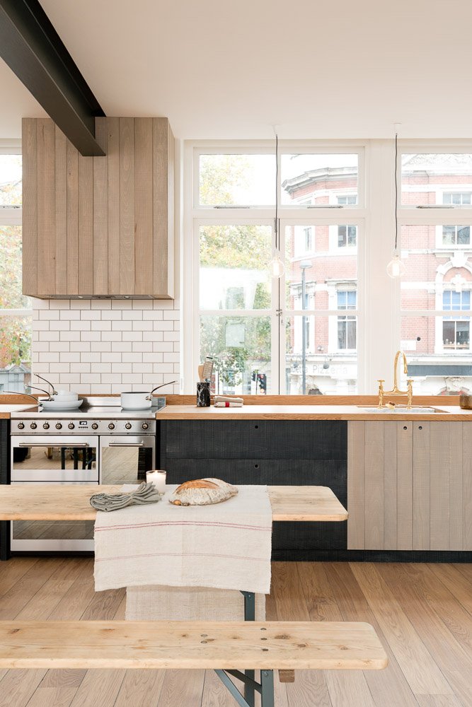 deVOLKitchens's tweet photo. #KitchenTour: A cool Sebastian Cox kitchen fitted into this trendy loft apartment in London... what do you think?
https://t.co/WhaN2LHvgm #LoftKitchen https://t.co/rFNnoF6lG7