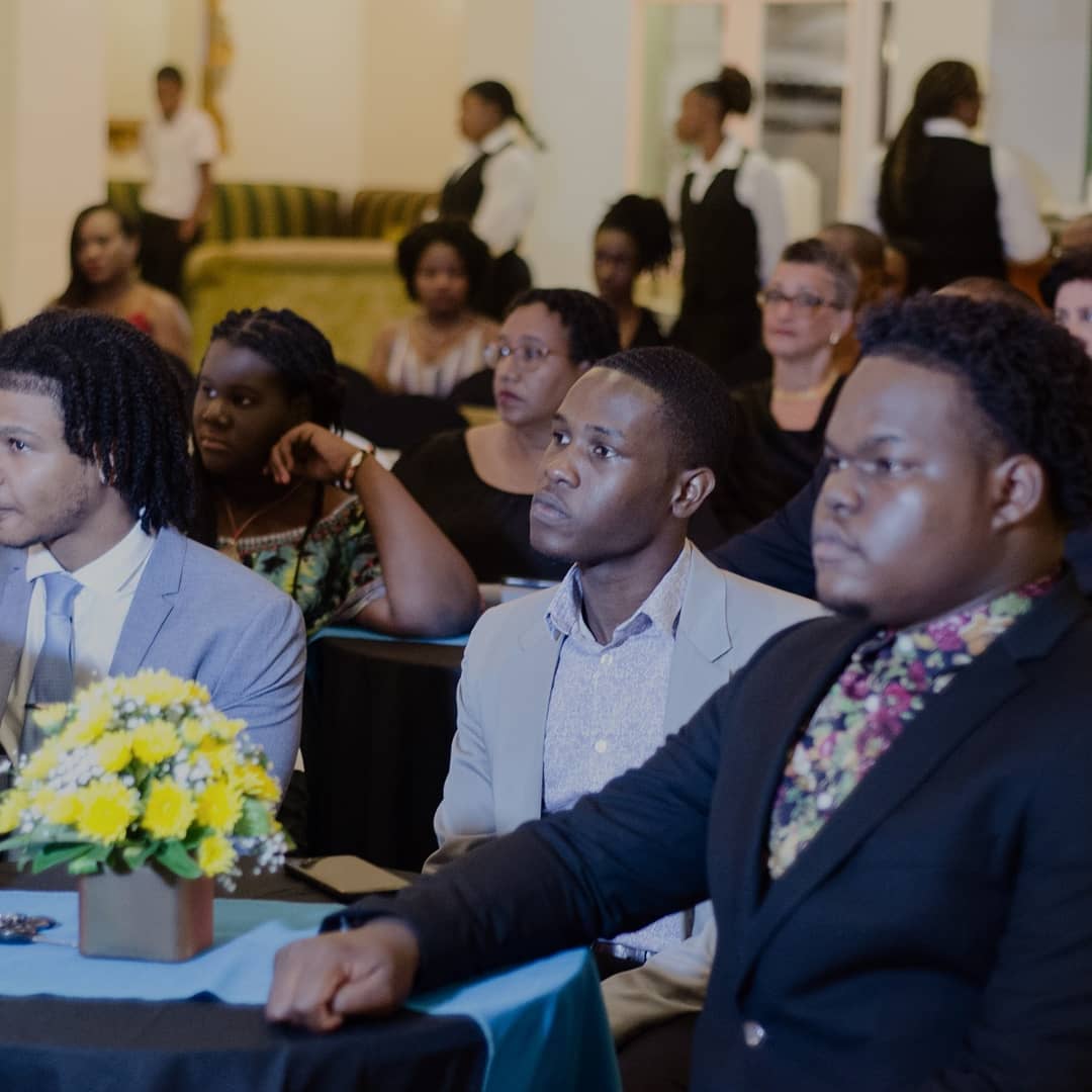 ajanilebourne's tweet image. The opportunities to develop our own are limitless if we continue to partner and persevere. 

Let's change the status-quo together 🤝 #partnershipsforthegoals  #758youth 
#onemovement 
#growthmindset