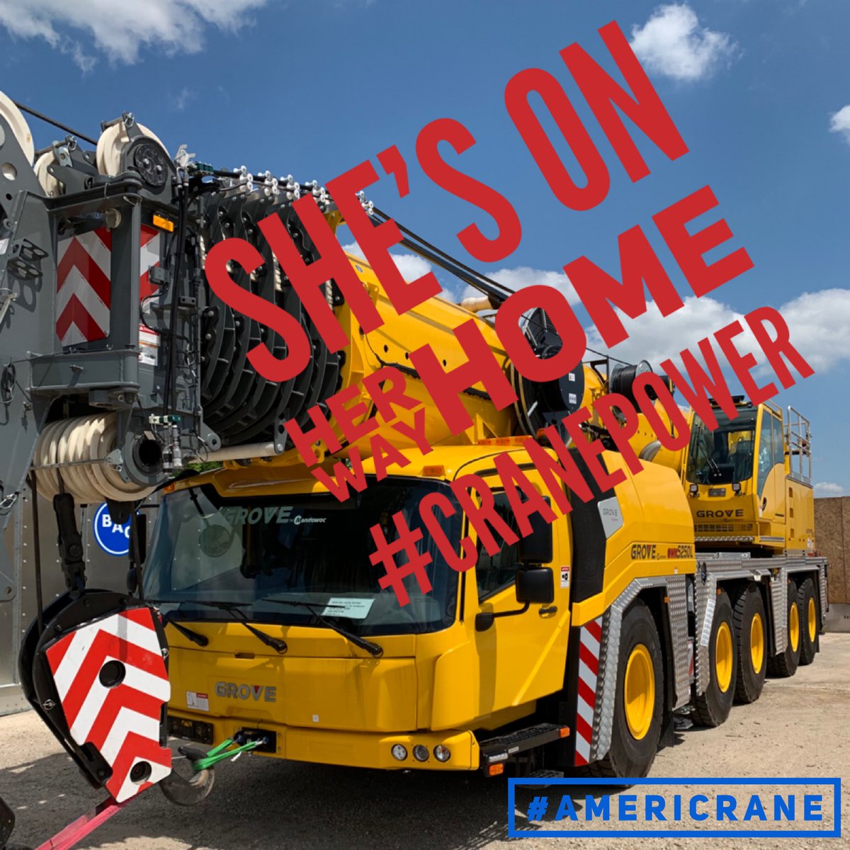 Americrane1's tweet photo. Meet our new 300 ton Grove. Isn’t she a beauty! https://t.co/idMLfREGya