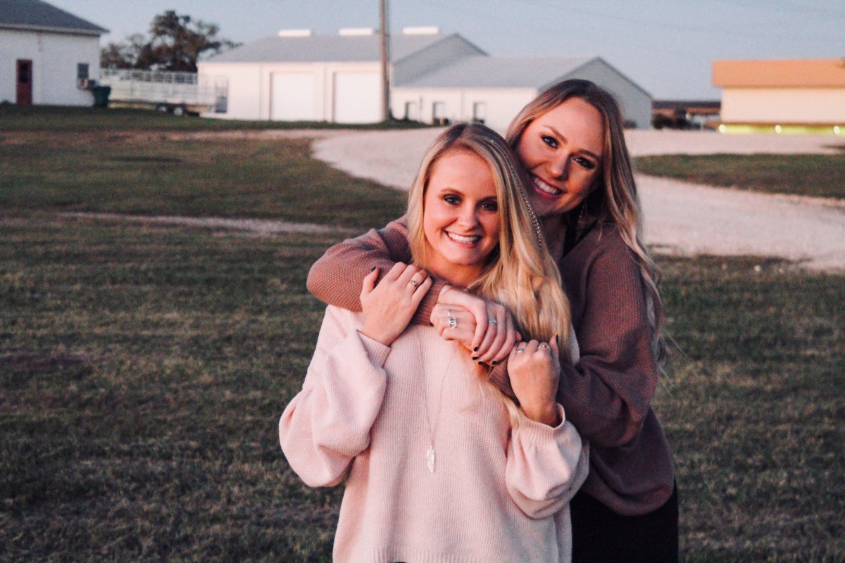 sharlamberry's tweet photo. Happy 21st to my best friend in the entire world!!! https://t.co/sQupdbO9Pn