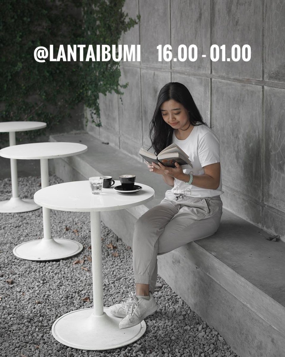 _acolorfulmess's tweet photo. For those who need caffeine during Ramadhan, here's some coffeeshop you would find in Yogyakarta.

- A Thread https://t.co/nUbzMhurhI