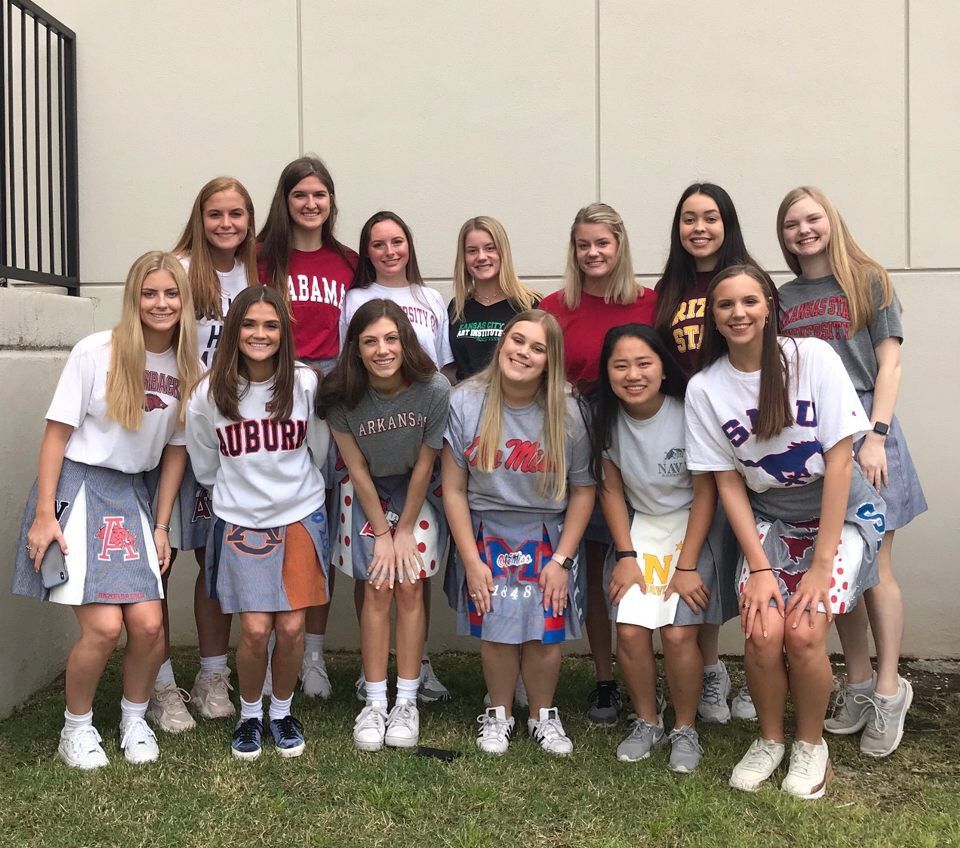 AnthonySchool's tweet photo. TAS Alumni (Class of 2015) finished up their last day @MountStMaryLR last week! So proud of our alum and excited to see their continued success! #TASalumni https://t.co/zEnW6OdV81