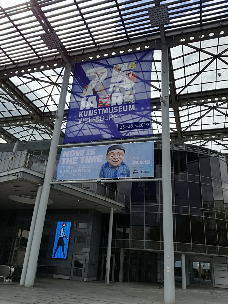 KunstmuseumWOB's tweet image. Unser Jubiläumsbanner hängt wieder 😄
Das Festwochenende ist am 25. und 26. Mai 2019 🙌
#kunstmuseumwolfsburg #kmwob #wolfsburg