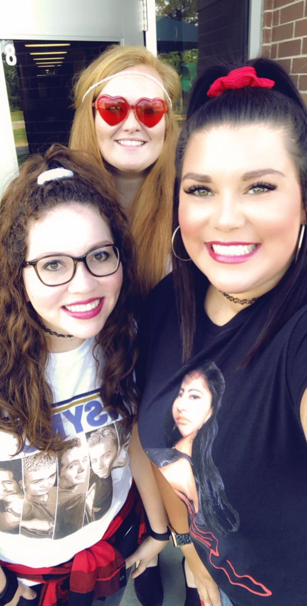 Ms_Corona1's tweet photo. Decade day! #HaveUHerdKISD https://t.co/W8nDjbh13U