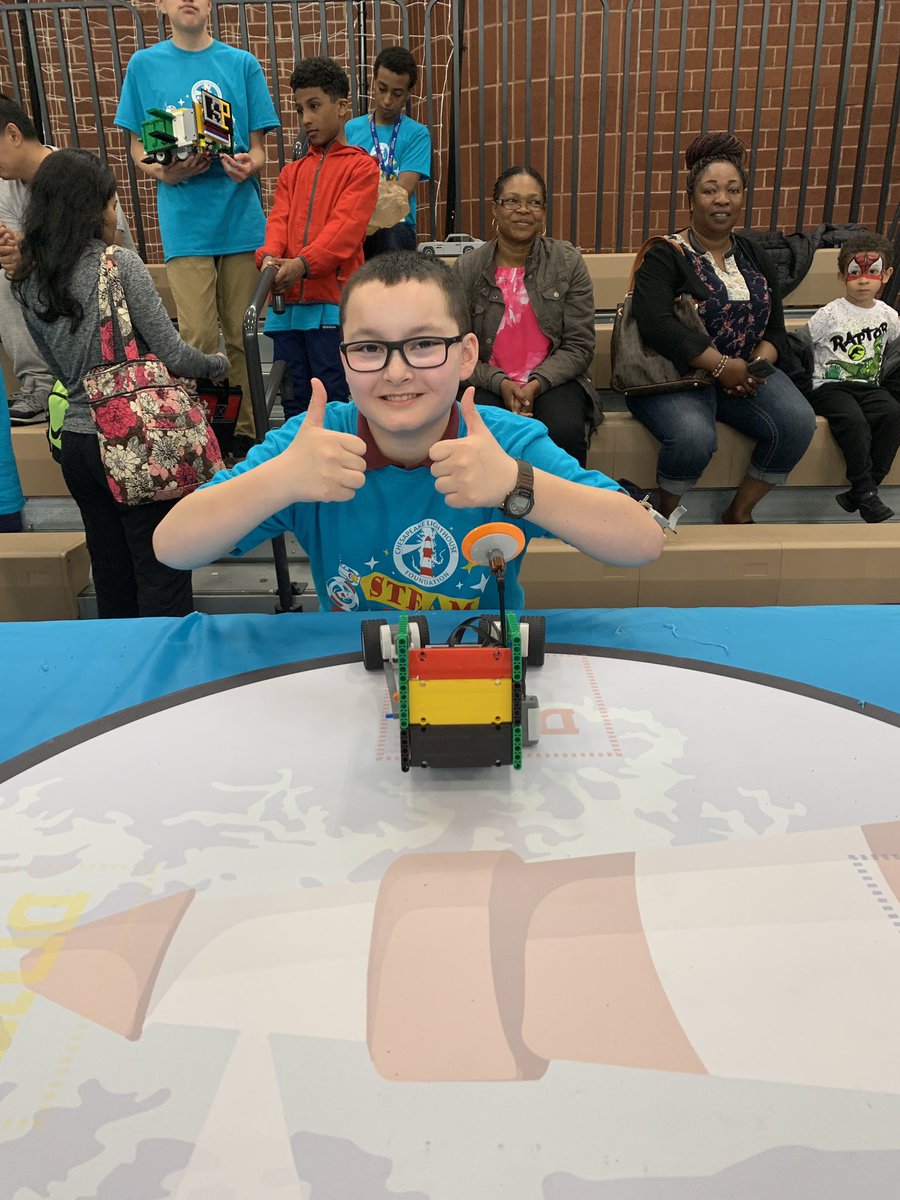 CLFAdvanced's tweet photo. Thanks to all students & parents and volunteers for attending @CLF_CLF #MAKERSFEST
That was a great success and #STEAMazing day!
#MayTheFourthBuildWithYou https://t.co/OBM3HFYbef