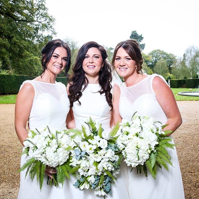 OrangerySettrin's tweet photo. Beautiful Danielle and her bridesmaids looking wonderful. Gorgeous bouquets by Gill Milton and photography by Paul Maven #paulmavenphotography https://t.co/MZ8YzvNpkf https://t.co/DqQzS2biQe