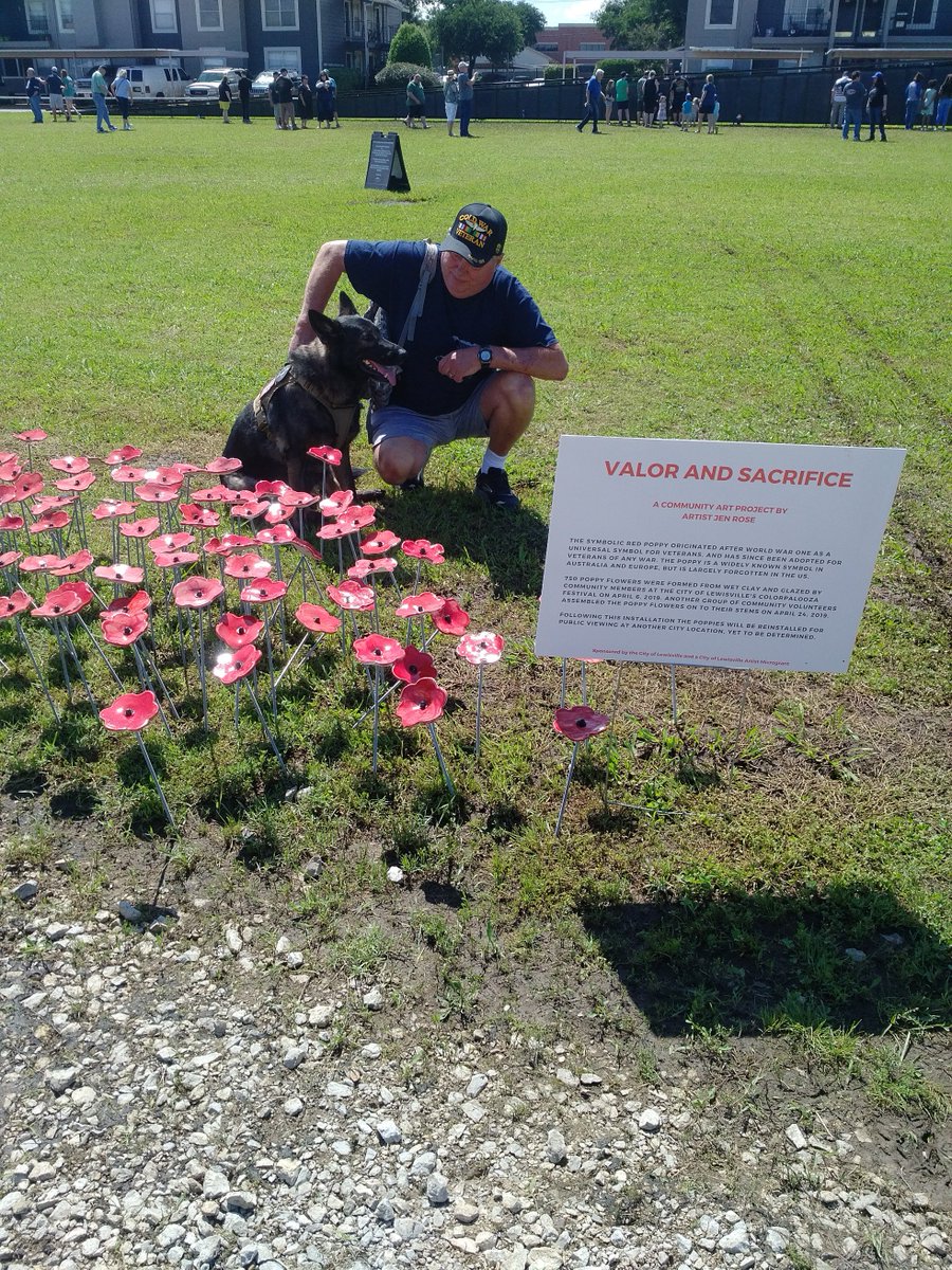 kweenmike's tweet image. had an amazing day at traveling Vietnam Healing Wall