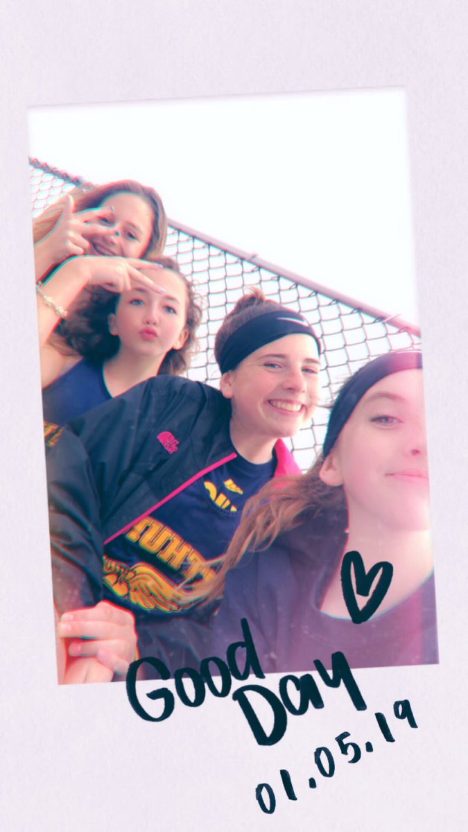 h_wells_ams's tweet photo. Fun track meet against Wyandotte!💙💛 #BAMCE #TrentonTuesday https://t.co/SDEKAhPuWB