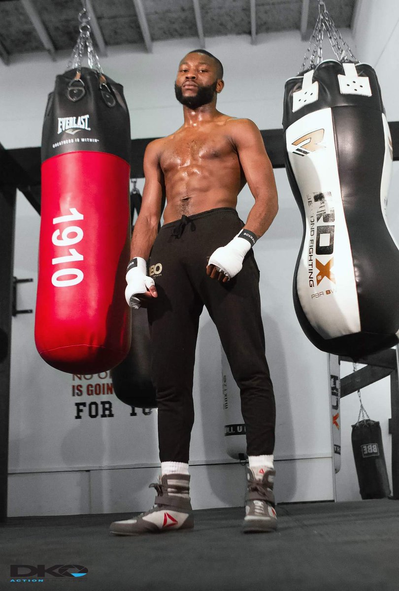 dankelly76's tweet photo. Good luck to #Nottingham boxer @DelBoyOsaze who's taking on the challenge of @ultimateboxxer this friday bring it home mate π₯
#NottsBoxing https://t.co/cNjGfPH6pd