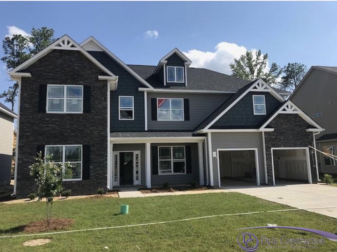 DulaConstructio's tweet photo. Beautiful fiber cement home! Be sure to call your local exterior specialists! #fibercement #jameshardie #siding #gutter #roofing #exteriorspecialists #dulaconstruction #dulastrong #teamdula https://t.co/Rukn4tM9ZW
