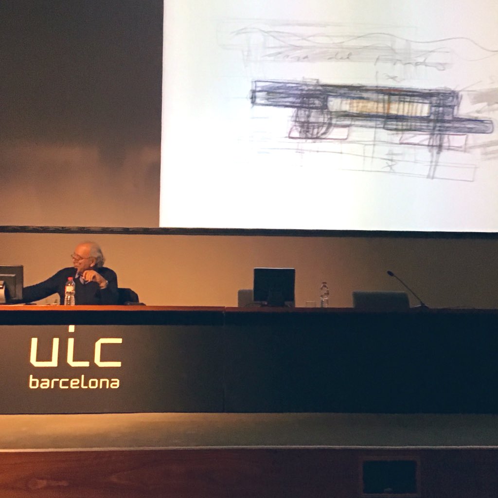 ArchitectureUIC's tweet photo. .@mateoarq explains the design proccess of @filmotecacat building. “We decided to put the cinemas in the underground floor. It allowed us to reduce the scale of the building and gave us a less dense exterior space” 

#Foros2019 #Identities @ConstrumatBCN https://t.co/Q1llXb93du