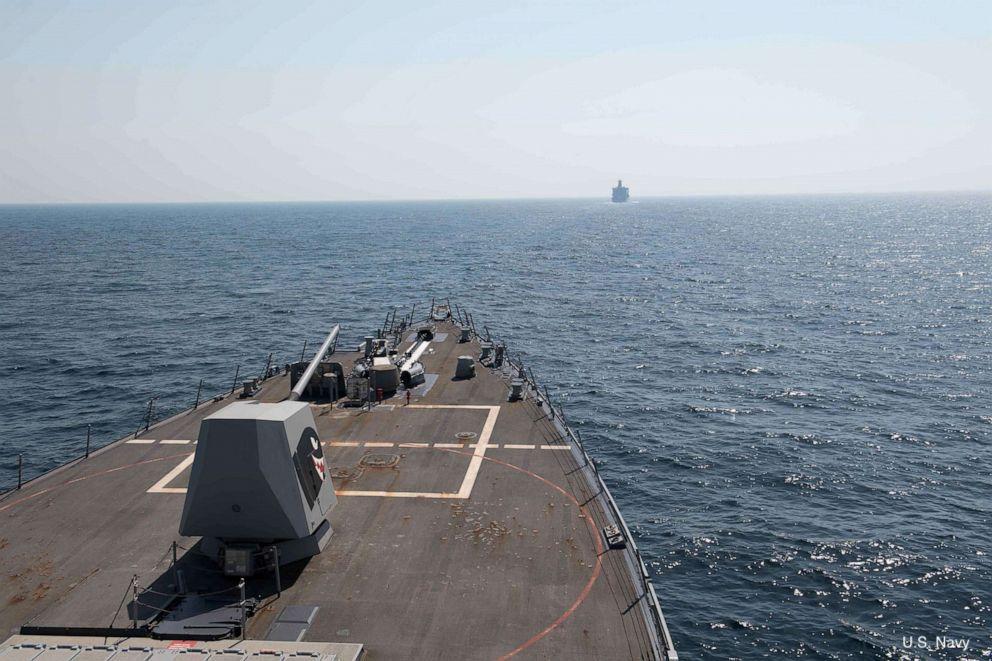 Two U.S. guided missile destroyers sailed near disputed islands claimed by China in the South China Sea on Monday, the U.S. Navy says in a statement. abcn.ws/2ViYRsU
